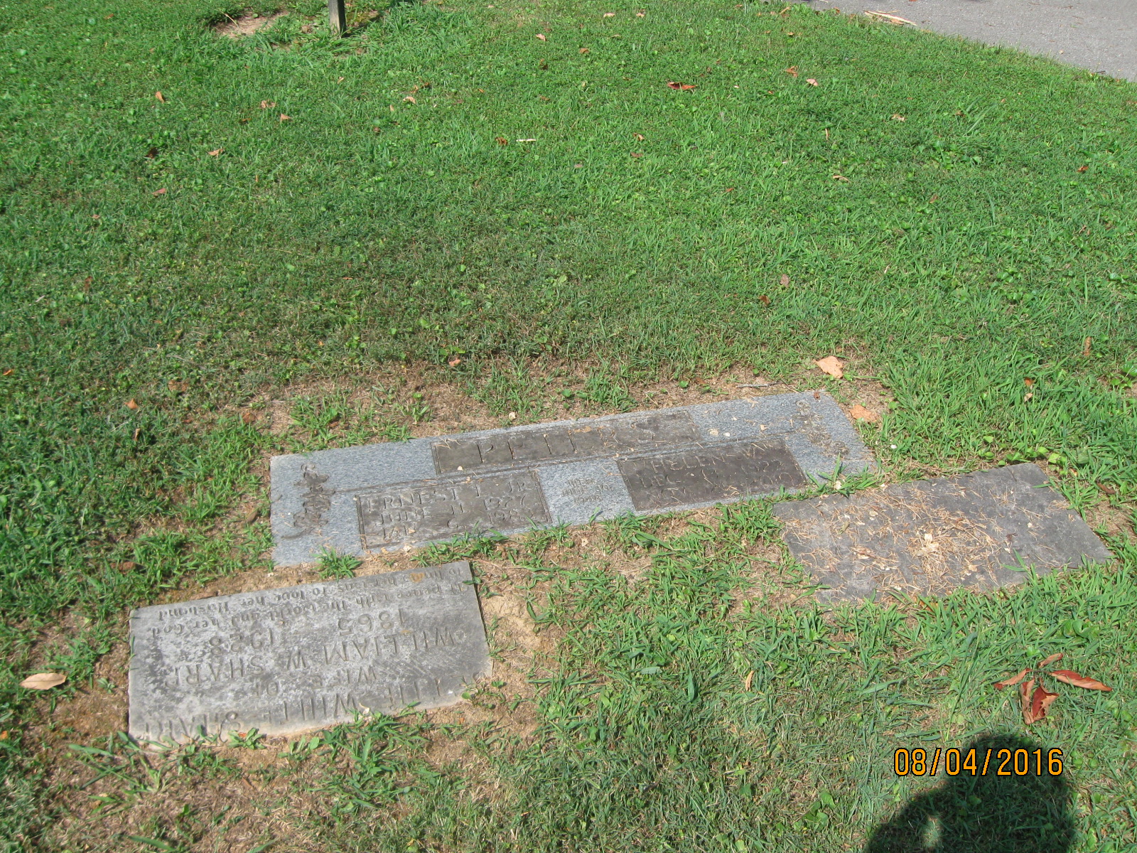 Ernest and Helen Peters Grave
